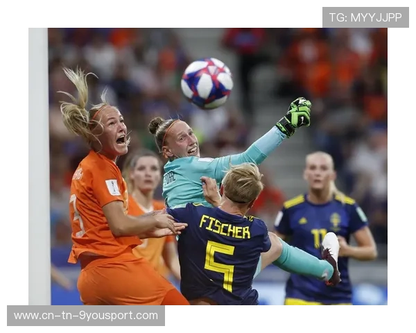 荷兰女足在点球大战中胜法国，首次晋级四强，荷兰女足输给谁了
